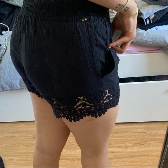 Short - Picture 3 of 3